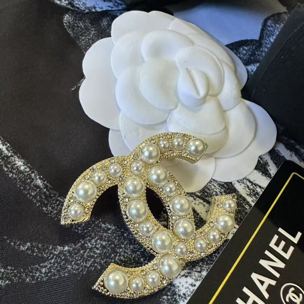 ⚡️Chanel⚡️gold brooch